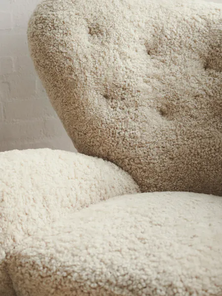 Hovedbilde The Tired Man Lounge Chair. Sheepskin Moonlight