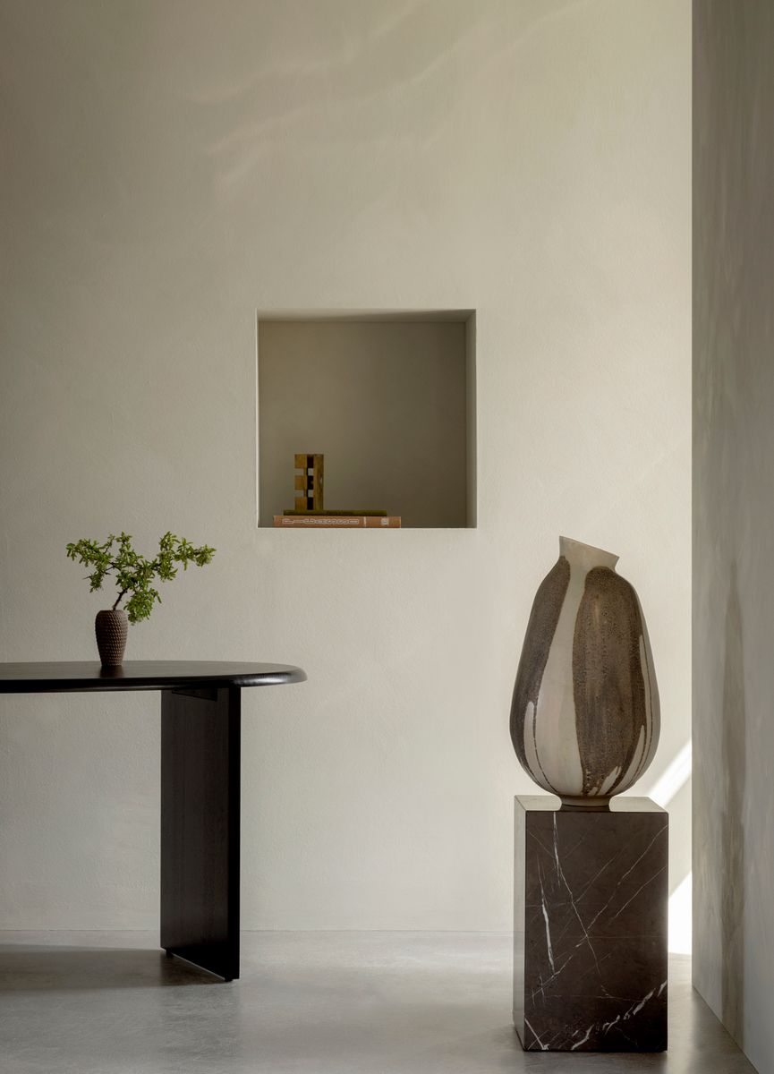 Plinth Tall Sidebord 