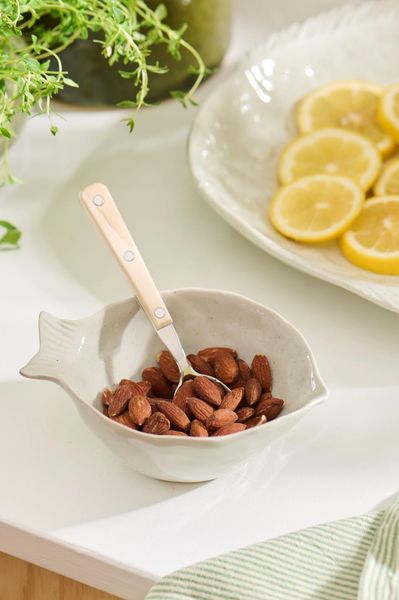 Hovedbilde Skål i hvitt, fiskeformet